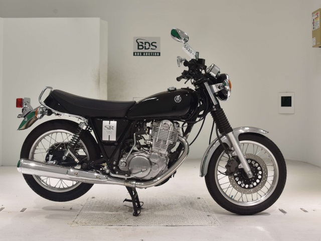 Yamaha SR400 2020