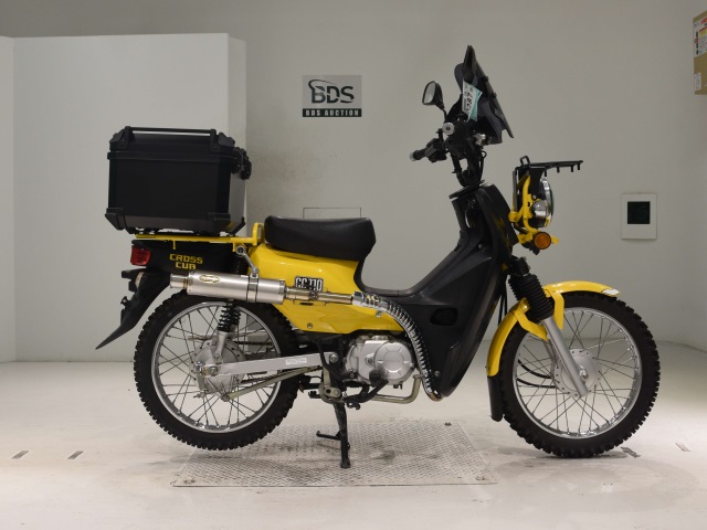 Honda CC110 CROSSCUB 2016