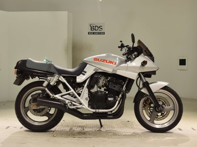 Suzuki GSX250S KATANA