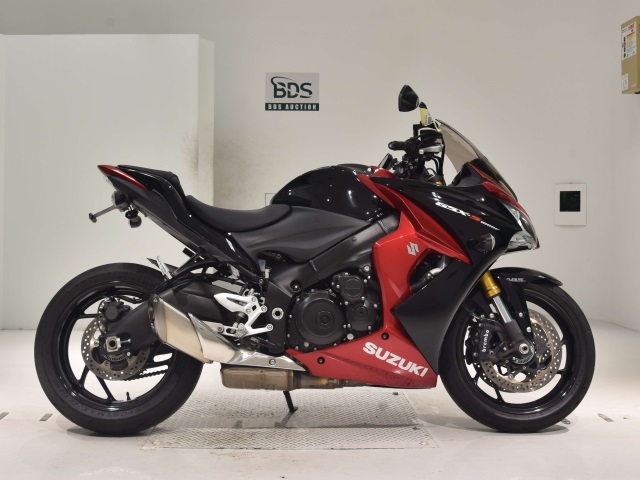 Suzuki GSX-S1000F 2015