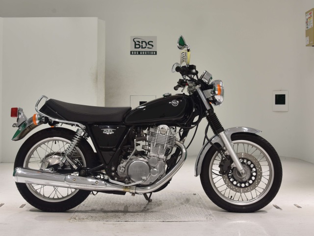 Yamaha SR400 2019