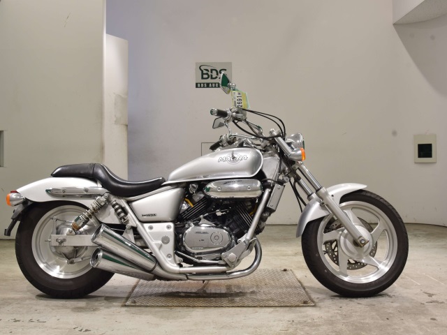Honda MAGNA250 2001