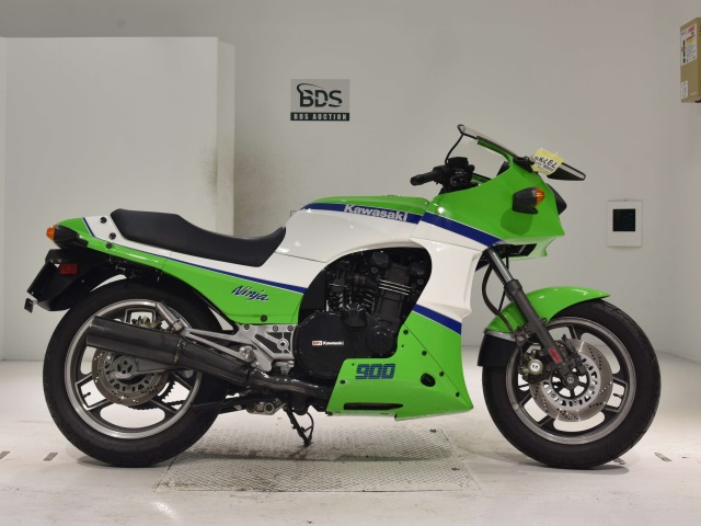 Kawasaki GPZ900R 1985