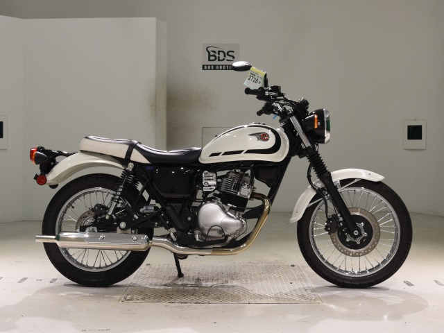 Kawasaki W230 2025