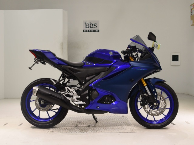 Yamaha YZF-R15 2022