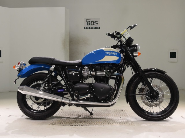 Triumph BONNEVILLE T100 2015