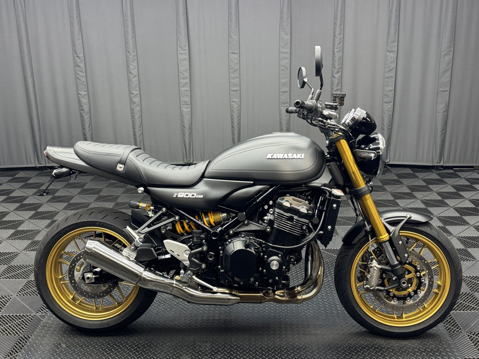 Kawasaki Z900RS SE 2024