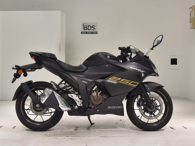 Suzuki ｼﾞｸﾞｻｰ250SF 2020