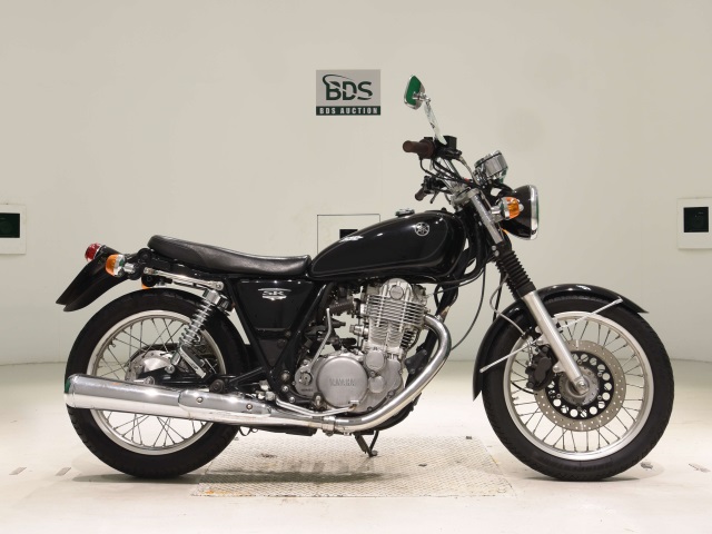 Yamaha SR400 2016