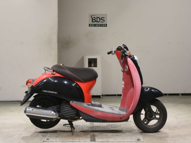 Honda SCOOPY50 2008