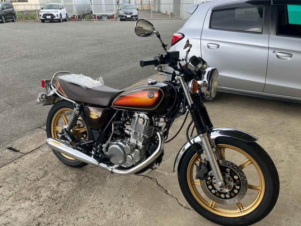 Yamaha SR400 2018