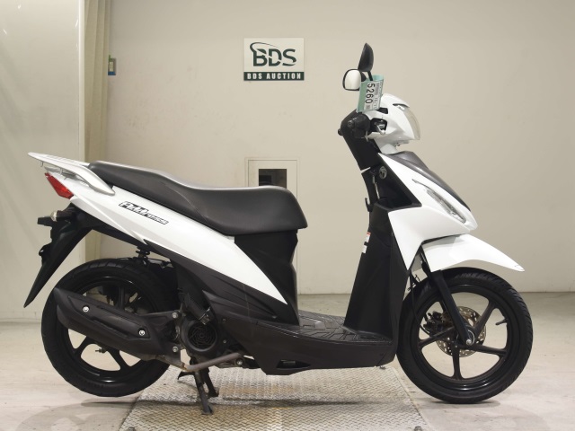 Suzuki ADDRESS V110