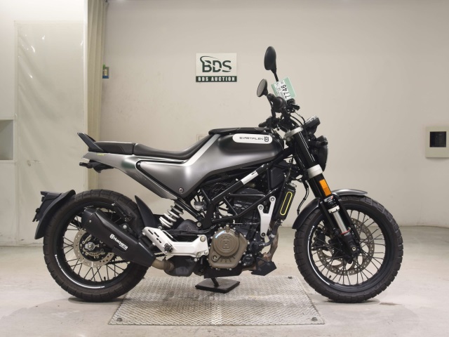 Husqvarna SVARTPILEN 125 2021