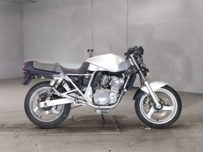 Suzuki GSX250S KATANA