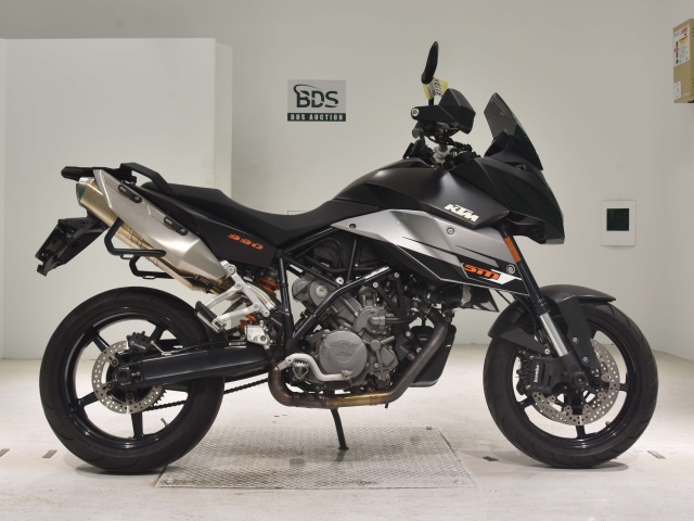 KTM 990 SUPERMOTO T 2010