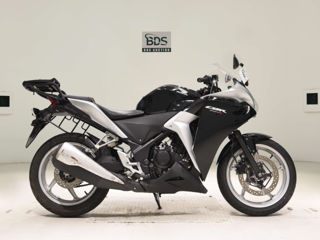 Honda CBR250R 2011