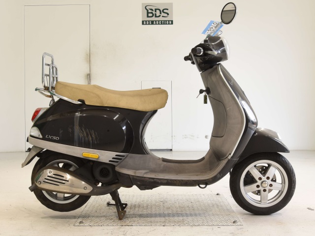 Vespa lx50