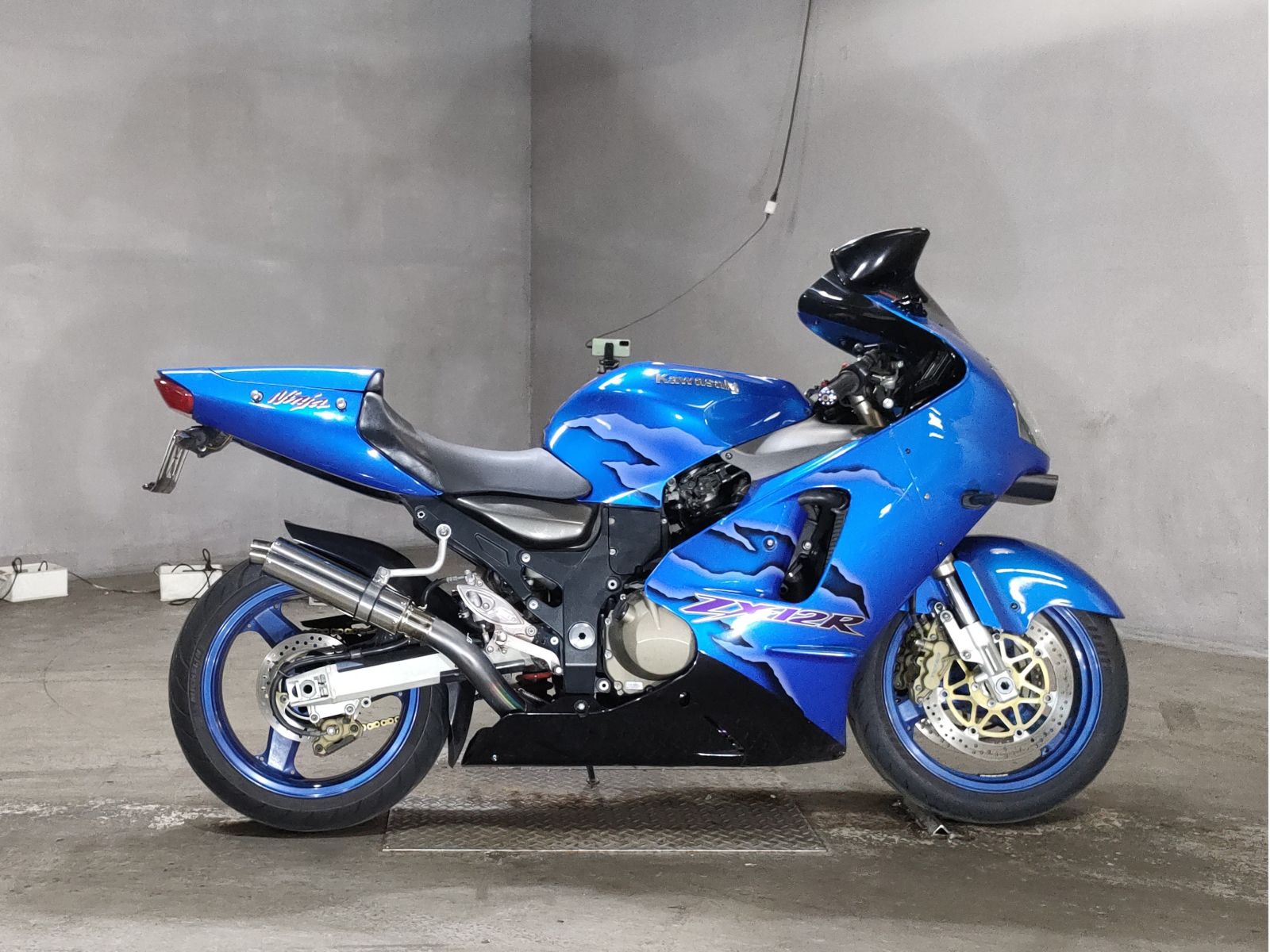 Kawasaki NINJA ZX-12R 2002