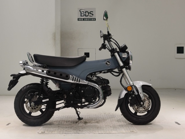 Honda DAX125 2022