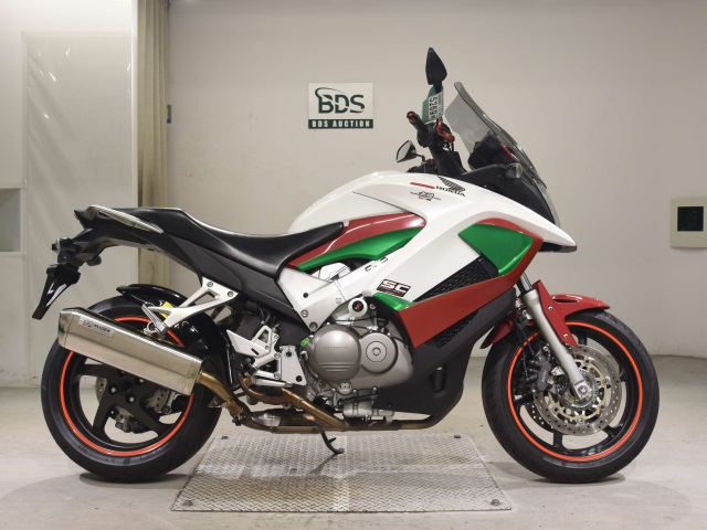 Honda VFR800X CROSSRUNNER 2015