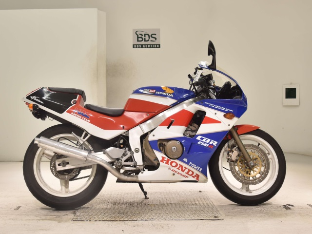 Honda CBR250R