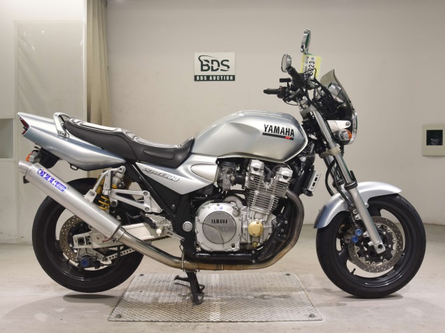 Yamaha XJR1300 2000