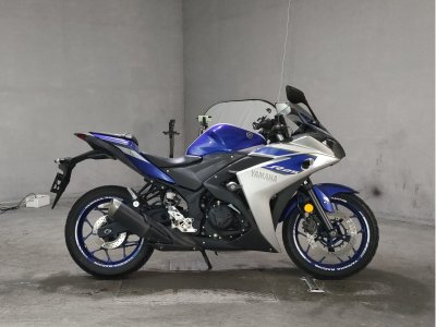 Yamaha YZF-R25 2015