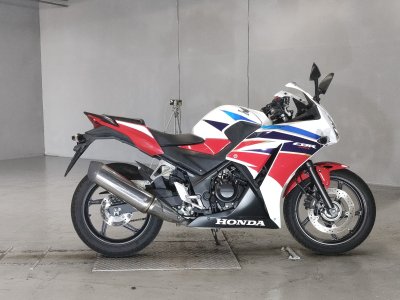 Honda CBR250R 2016