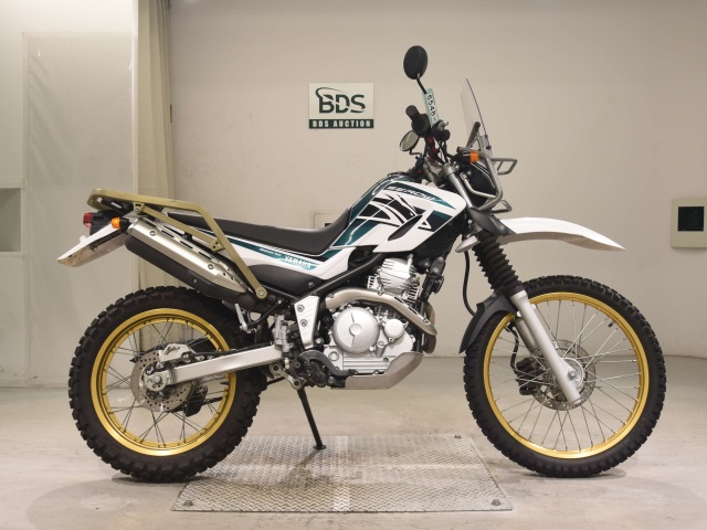 Yamaha SEROW XT250 2017