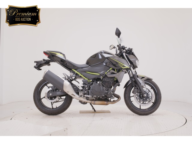 Kawasaki Z400 2022