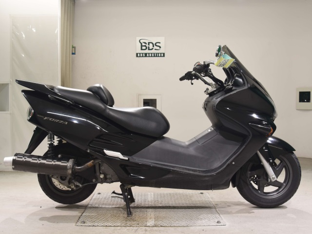 Honda FORZA 2000