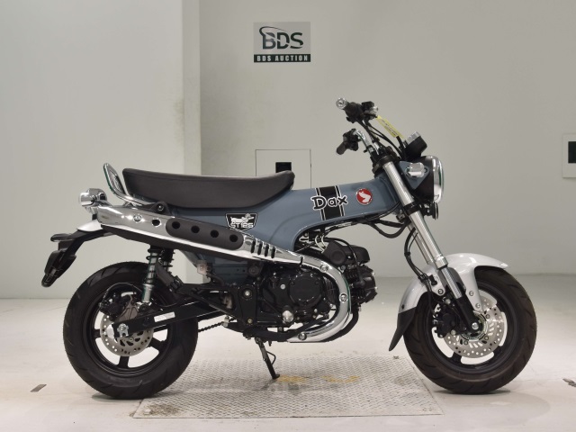 Honda DAX125 2022