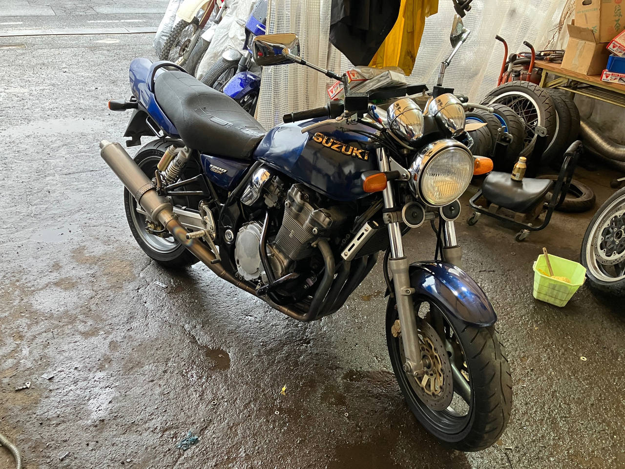 Suzuki GSX1200 INAZUMA 1999