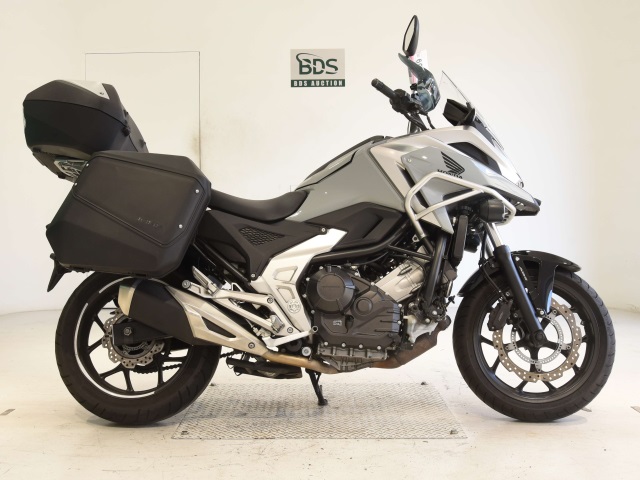 Honda NC750X 2023