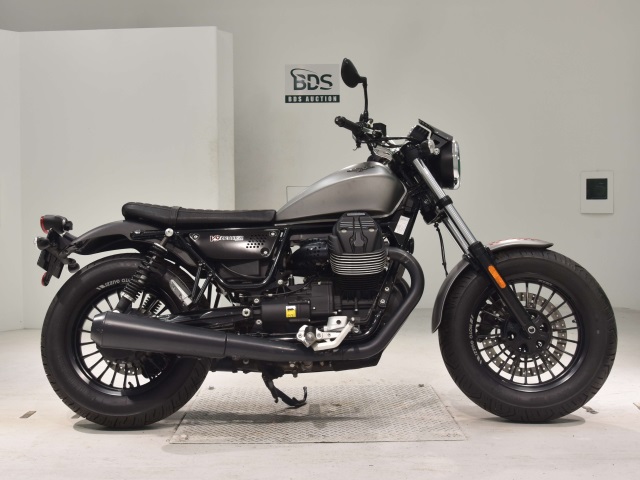 Moto Guzzi V9ﾎﾞﾊﾞｰ 2017