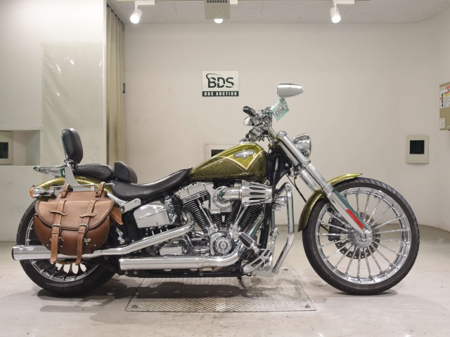 HD BREAKOUT FXSB1800 2013