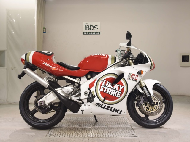 Suzuki RGV250