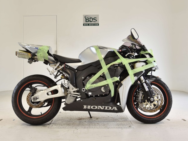 Honda CBR1000RR 2006