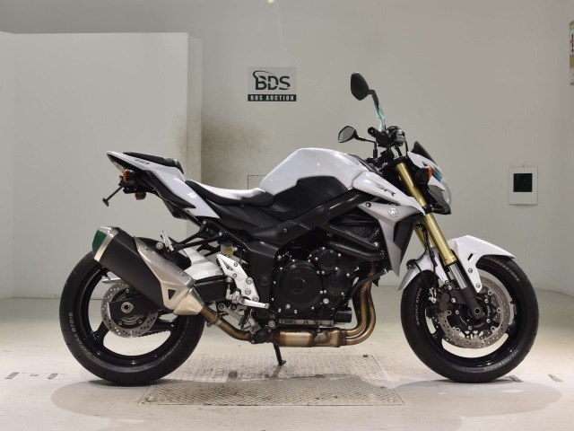 Suzuki GSR750 2015