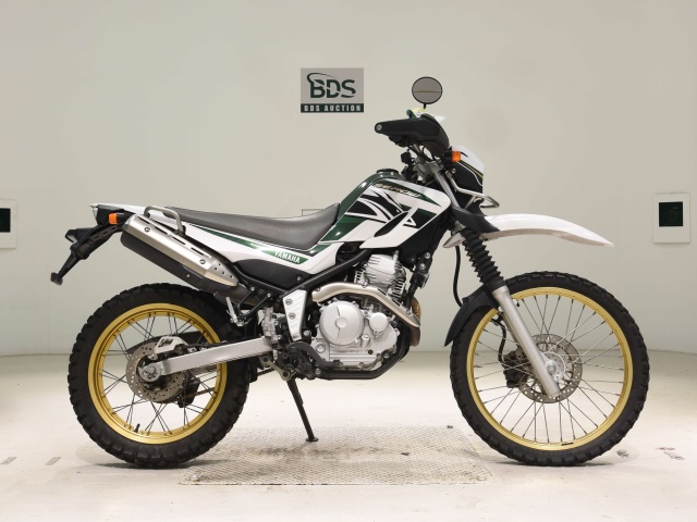 Yamaha SEROW XT250 2018