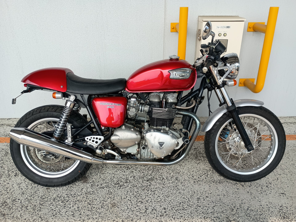 Triumph THRUXTON 900 2004