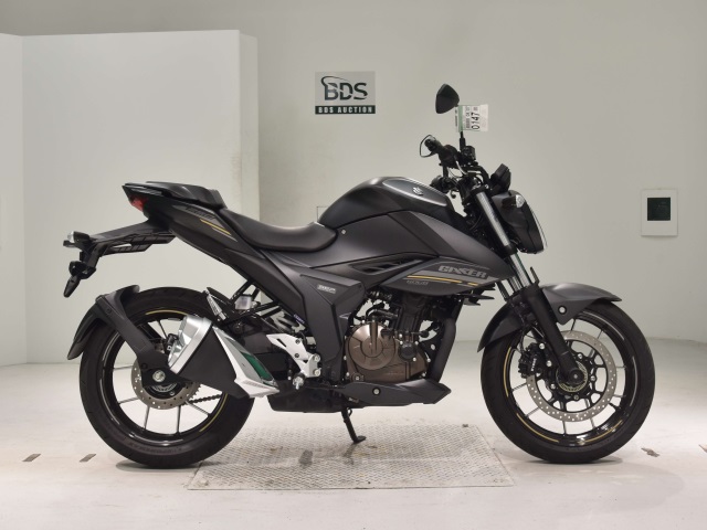 Suzuki GIXXER250