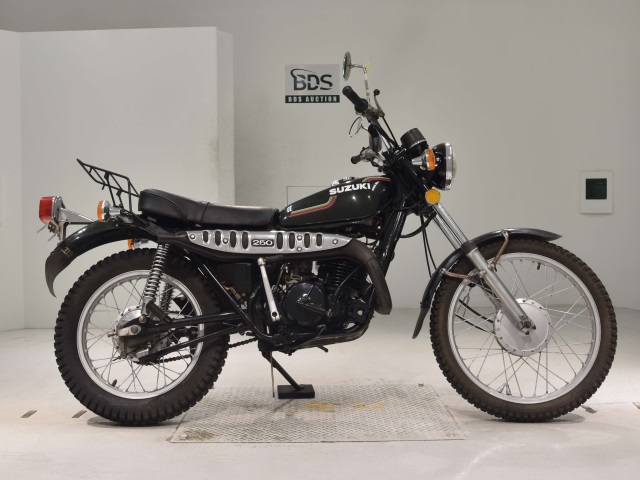 Suzuki TS250