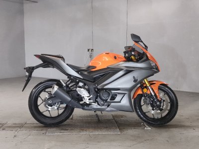 Yamaha YZF-R25 2022