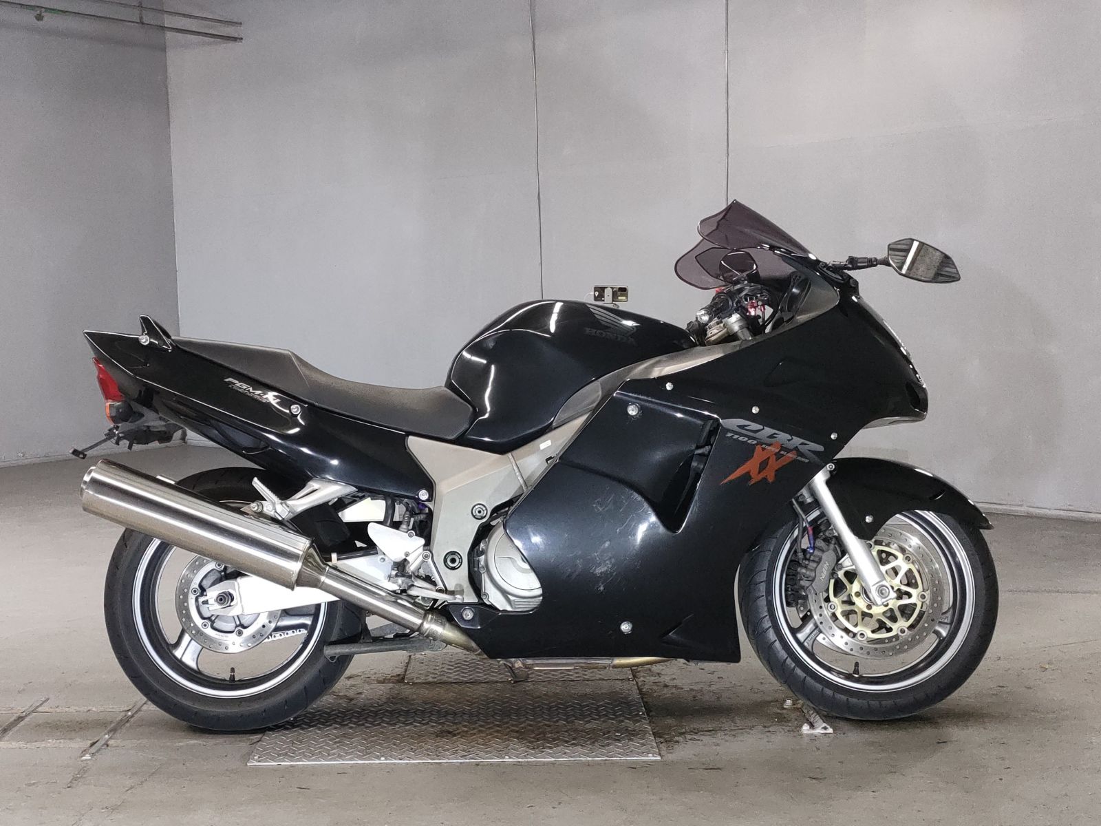 Honda CBR1100XX BLACKBIRD 2000