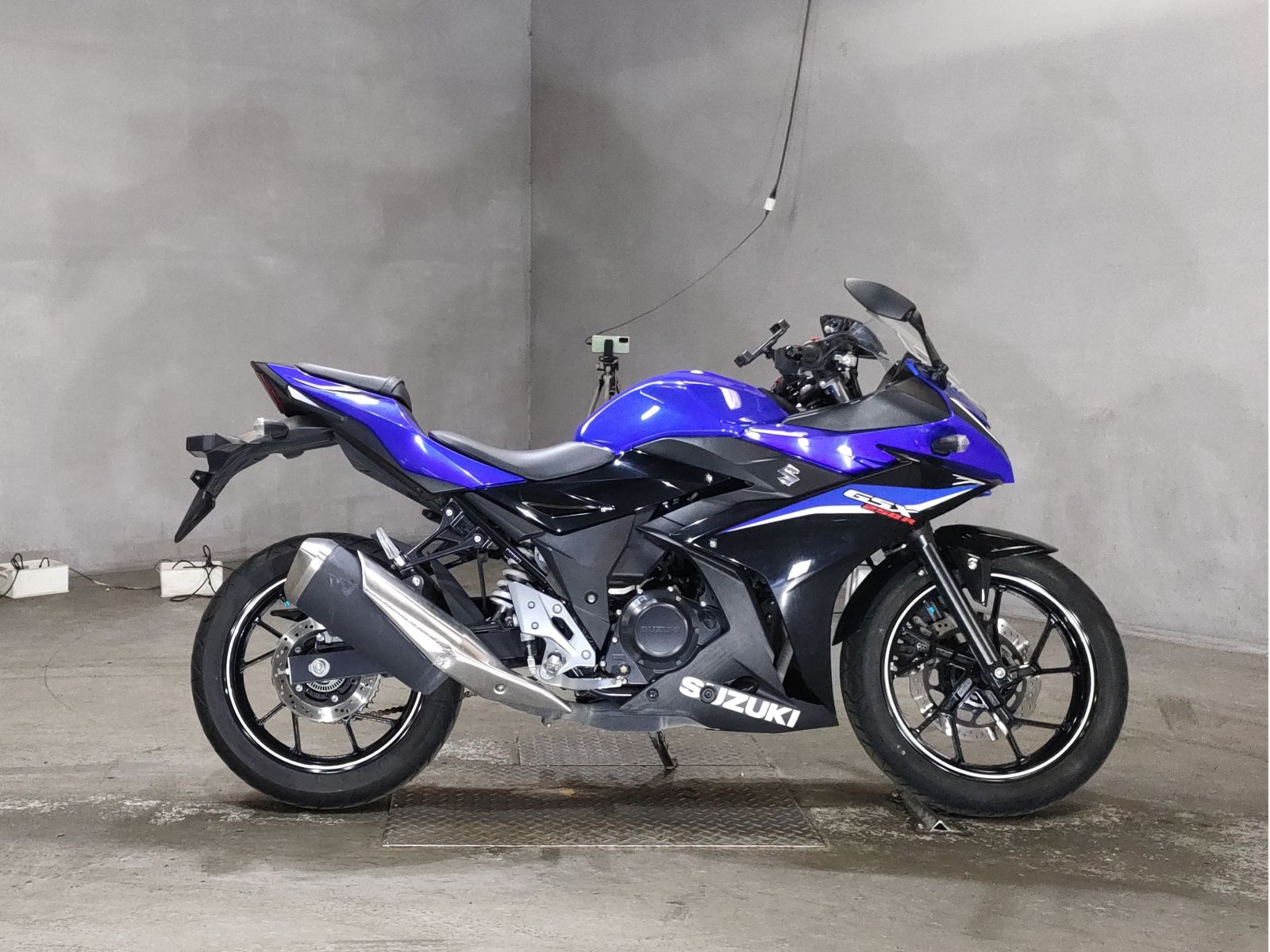 Suzuki GSX250R
