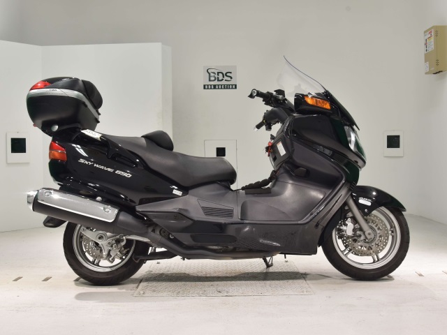 Suzuki SKYWAVE 650LX 2010