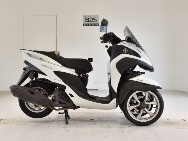Yamaha TRICITY MW125 2015