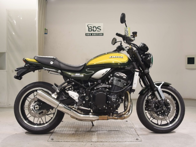 Kawasaki Z900RS 2023