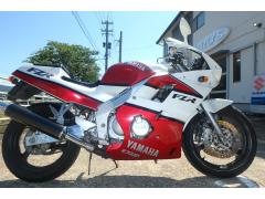 Yamaha FZR250 1990